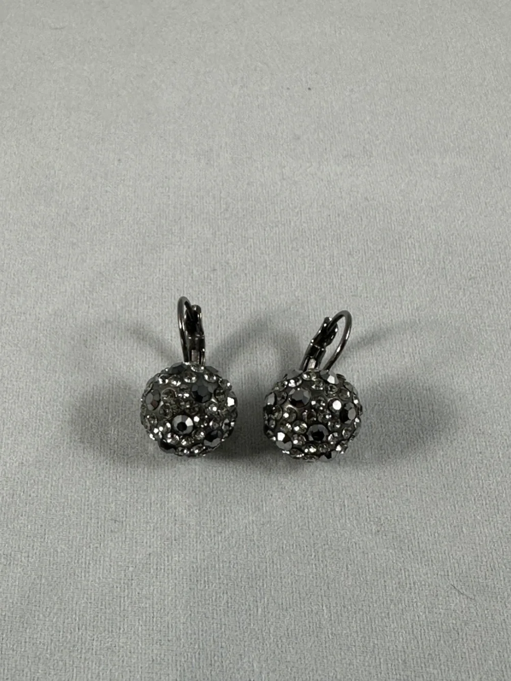 Lia Sophia Crystal Pavé Ball Drop Earrings – NYFW Gifting Suite